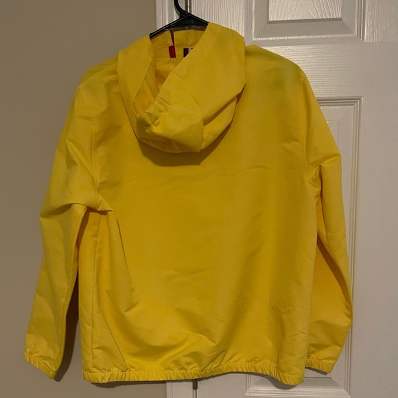 Boys Tommy Hilfiger Rain Jacket L 16/18 - Picture 2 of 3